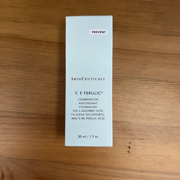 Skinceuticals C E Ferulic 30mlAward-Winning Antioxidant Serum